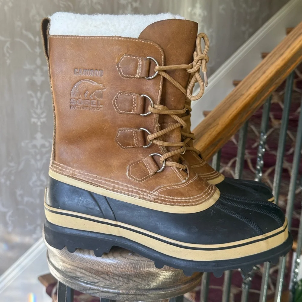 SORREL CARIBOU ladies brand new waterproof boots never worn size 10